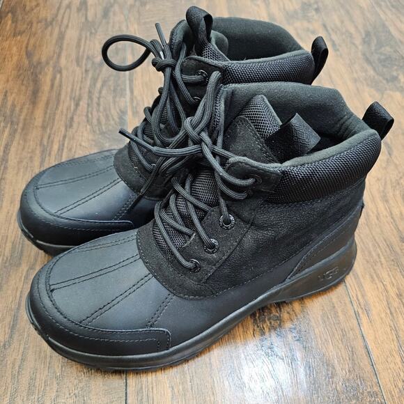 Ugg Emett Duck Boot Black  Waterproof SIZE 7 Mens - Picture 2 of 6